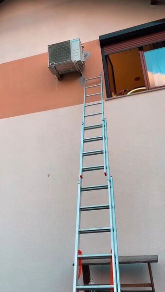 Montaj aer conditionat, igienizare, incarcare freon, reparatii placi